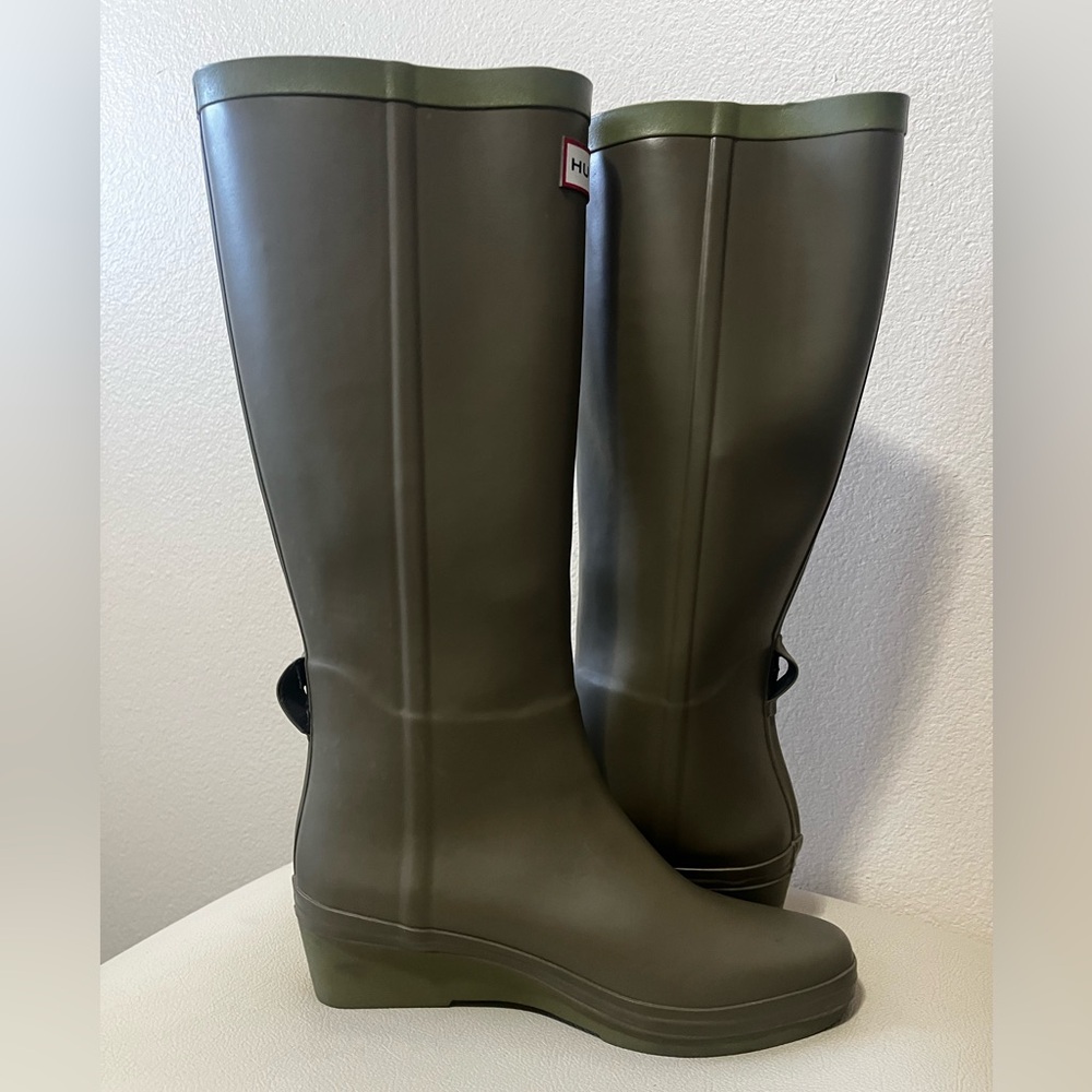 Hunter Olive Green Wedge Waterproof Rain Tall Boots Women’s Size 7